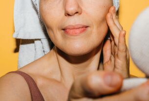 How Weight Loss Modifications the Pores and pores and skin, and the Cures That Can Help